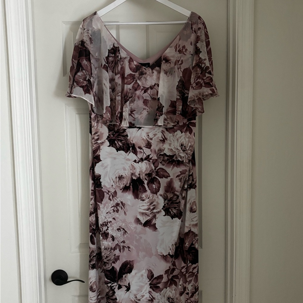 Connected Apparel Red and Purple Sheath Dress V-Neck Flutter Sleeves
